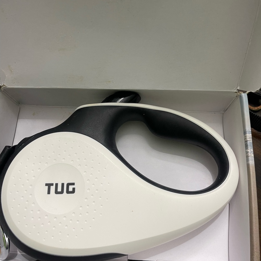 🔥🔥TUG retractable leash for a large dog or Alligator🔥